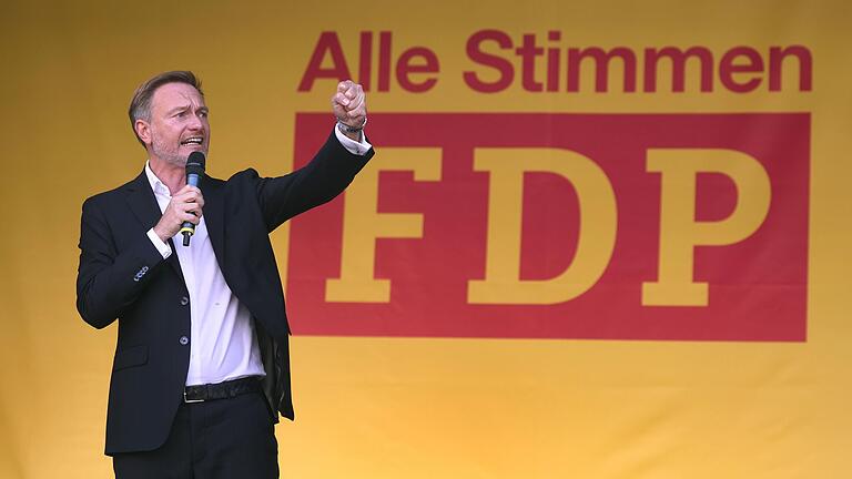 Dieses Bild wird es in Würzburg nicht geben: Der FDP-Vorsitzende Christian Lindner bei einer Wahlkampfveranstaltung der Bayern-FDP in Augsburg. Dieses Bild wird es in Würzburg nicht geben: Der FDP-Vorsitzende Christian Lindner bei einer Wahlkampfveranstaltung der Bayern-FDP in Augsburg.