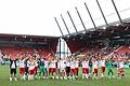 Jahn Regensburg - VfL Bochum       -  Die Fußballer von Jahn Regensburg jubeln nach der Pokal-Überraschung gegen Bochum.