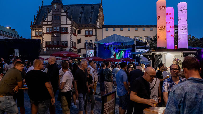 Auch am Samstag feierte Schweinfurt sein Stadtfest. An den verschiedenen Orten und Bühnen gab es für jeden die passende Musik, Aktivität, ...