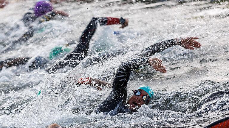 Triathlon Challenge Roth 2023.jpeg       -  Triathlon WM 2023 in Hamburg: Termine, Zeitplan, Übertragung im TV und Stream.