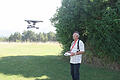 Markus Kuschel steuert klassische Helikoptermodelle aber auch Multicopter, die der Gegenstand der Diskussion sind. Strengere Vorschriften ergeben aus seiner Sicht nur außerhalb der Modelflugplätze Sinn.  Foto: Sebastian Elsässer       -  Markus Kuschel steuert klassische Helikoptermodelle aber auch Multicopter, die der Gegenstand der Diskussion sind. Strengere Vorschriften ergeben aus seiner Sicht nur außerhalb der Modelflugplätze Sinn.  Foto: Sebastian Elsässer