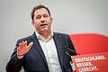 Lars Klingbeil.jpeg       -  SPD-Chef Lars Klingbeil kritisiert den CDU-Vorstoß zum Bürgergeld.