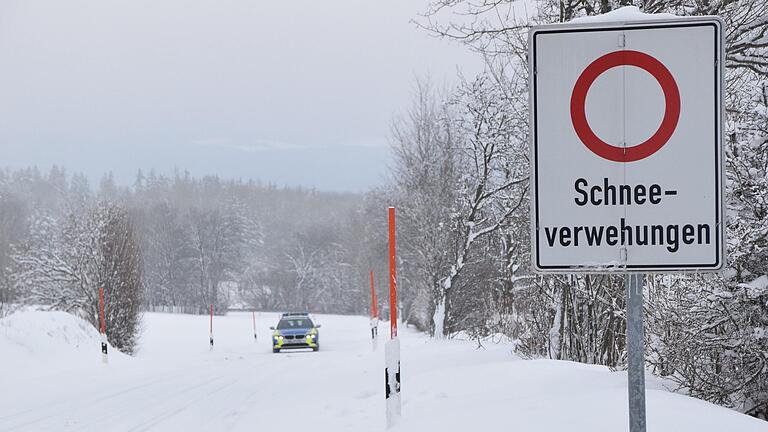 Die Polizei zeigte verstärkt Präsenz in der Hochrhön. Das hatte offensichtlich seine Wirkung. Der befürchtete Touristenstrom fand nicht statt. Die Polizei zeigte verstärkt Präsenz in der Hochrhön. Das hatte offensichtlich seine Wirkung. Der befürchtete Touristenstrom fand nicht statt.