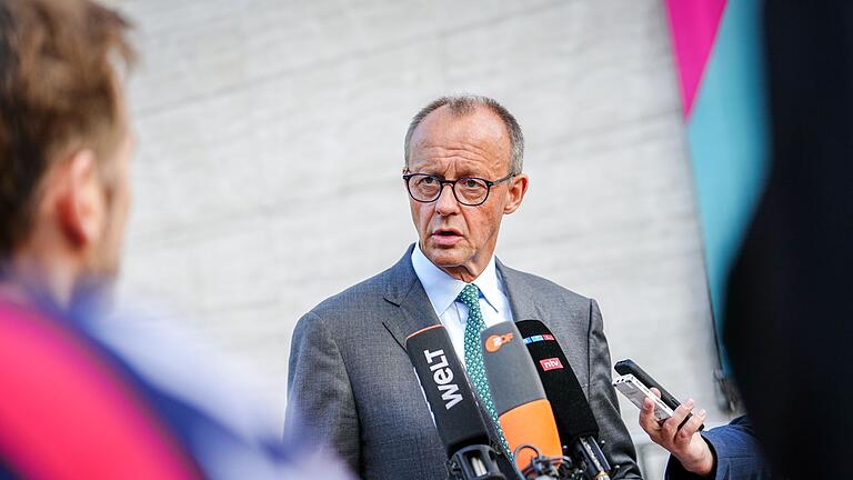 Fortsetzung des Migrationstreffens - Unionsfraktionschef Friedrich Merz hat die Gespräche mit der Ampel-Regierung über die Migrationspolitik für gescheitert erklärt. Fortsetzung des Migrationstreffens - Unionsfraktionschef Friedrich Merz hat die Gespräche mit der Ampel-Regierung über die Migrationspolitik für gescheitert erklärt.