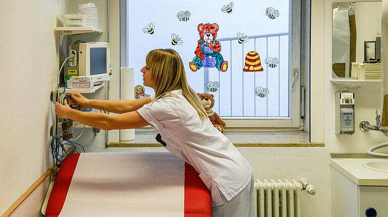 Eines von zwei kleineren Behandlungszimmern in der neuen Notaufnahme der Uni-Kinderklinik.