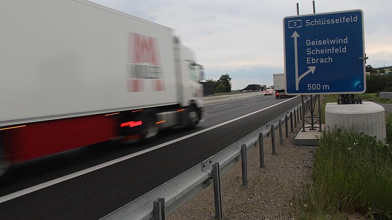 Ungewisse Situation: Nicht nur in Geiselwind ist es derzeit anscheinend ziemlich unklar, wie es mit dem Ausbau der Autobahn A3 weiter geht. Ungewisse Situation: Nicht nur in Geiselwind ist es derzeit anscheinend ziemlich unklar, wie es mit dem Ausbau der Autobahn A3 weiter geht.