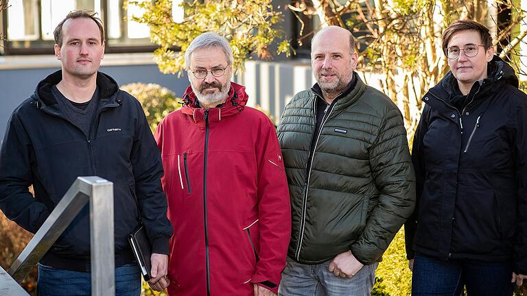 Diskutierten beim Besuch in der Redaktion über die Zukunft der Landwirtschaft: (v. li.) Bullenmäster Simon Heim, Agrar-Experte Heiko Lukas von der Regierung für Unterfranken, Landwirt Andreas Hirt und Biobäuerin Yvonne Dengel.