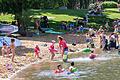 Zahlreiche Menschen nutzten die sommerlichen Temperaturen und verbrachten das vergangene Wochenende am Baggersee in Schweinfurt.