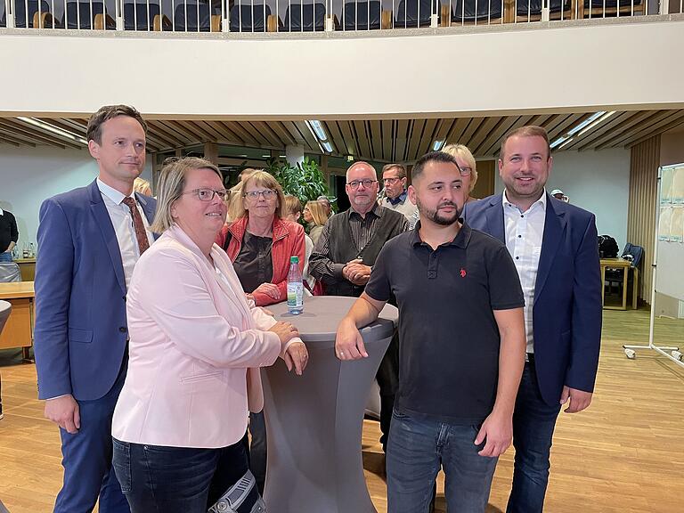 Ernüchterung bei der SPD, sie kam bei der Landtagswahl in Schweinfurt auf Platz Drei. Aber auch das Abschneiden der AfD macht nachdenklich. Ernüchterung bei der SPD, sie kam bei der Landtagswahl in Schweinfurt auf Platz Drei. Aber auch das Abschneiden der AfD macht nachdenklich.