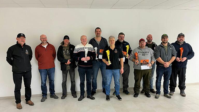 Auf dem Foto Schützenmeister Bernd Fischer, Wolfgang Schilling Christian Albert, Andreas Englert, Michael Wehner, Jürgen Volkmuth Stephan Grenzer, Marcelo Drigo, Andre´ Schröder, Alexander Waigand, Dominik Kutscher, Christian Albert. Auf dem Foto Schützenmeister Bernd Fischer, Wolfgang Schilling Christian Albert, Andreas Englert, Michael Wehner, Jürgen Volkmuth Stephan Grenzer, Marcelo Drigo, Andre´ Schröder, Alexander Waigand, Dominik Kutscher, Christian Albert.
