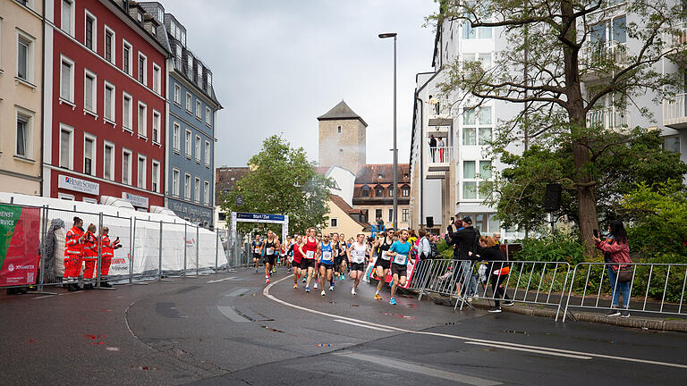 Der I Welt Marathon fand am Sonntag, 2