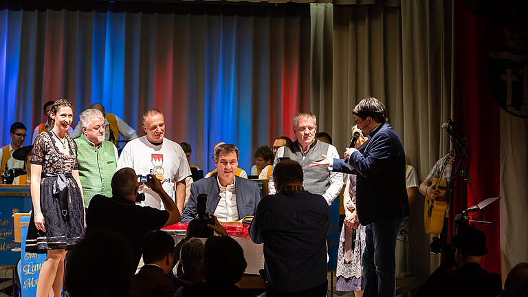 Impressionen vom 15. Fränkischen Politiker - Derbläggn in Burglauer