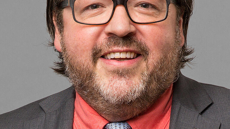 Matthias Pöhlmann, Beauftragter für Weltanschauungsfragen der Evangelisch-Lutherischen Kirche in Bayern. Matthias Pöhlmann, Beauftragter für Weltanschauungsfragen der Evangelisch-Lutherischen Kirche in Bayern.