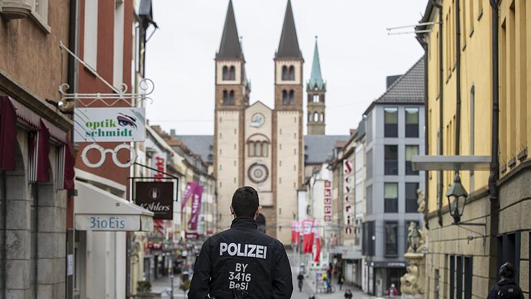 Die Polizei war am Wochenende überall in der Region im Einsatz, um die Einhaltung der Ausgangsbeschränkungen zu überwachen.&nbsp;