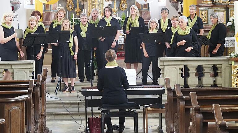 Meine liebe Frau Gesangsverein: Der Einstand der ChoriFeen ist bei einem Frühlingskonzert gelungen, mit Evergreens und Gedichten.