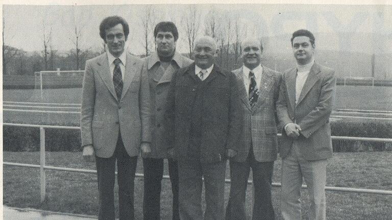 Unser Archivbild zeigt die Vorstandschaft der Schiedsrichtergruppe Bad Kissingen im Jahr 1978 mit (von links) Heinz Götschel, Heinz Danz, Willi Burger, Karl Kaufmann und Gerd Hartung.SR-Gruppe Bad Kissingen       -  Unser Archivbild zeigt die Vorstandschaft der Schiedsrichtergruppe Bad Kissingen im Jahr 1978 mit (von links) Heinz Götschel, Heinz Danz, Willi Burger, Karl Kaufmann und Gerd Hartung.SR-Gruppe Bad Kissingen