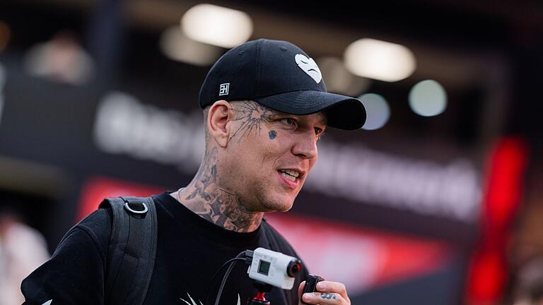 Montana Black - Streamer wie Montana Black sind als Team-Manager bei der Baller League mit dabei. Montana Black - Streamer wie Montana Black sind als Team-Manager bei der Baller League mit dabei.
