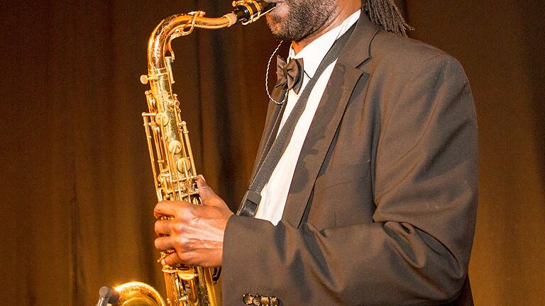 Cool und einfach schön: Saxophonmusik (Joe Williams Band). Cool und einfach schön: Saxophonmusik (Joe Williams Band).