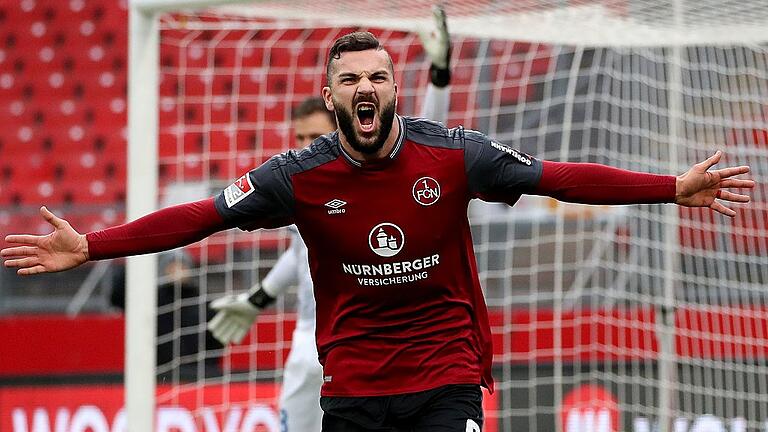 Fussball - 2. Bundesliga - 1. FC Nuernberg - Holstein Kiel       -  Wenn Mikael Ishak zurückkehrt, hofft der 1. FC Nürnberg wieder auf mehr Tore &ndash; so wie hier in der Vorrunde gegen Holstein Kiel.