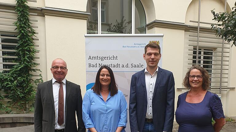 Eine neue Stellvertreterin und ein neuer Richter (von links):&nbsp; Amtsgerichtsdirektor Joachim Hein, die neue Stellvertreterin des Amtsgerichtsdirektors Kathrin Hofmann, der neue Richter Marius Müller und Geschäftsleiterin Antje Rumberg.