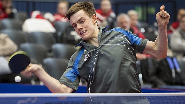 86. Deutsche Meisterschaft im Tischtennis - Bei der deutschen Tischtennis-Meisterschaft in Berlin erst im Finale vom zwölfmaligen deutschen Meister Timo Boll gestoppt: der 21-jährige Königshöfer Kilian Ort. 86. Deutsche Meisterschaft im Tischtennis - Bei der deutschen Tischtennis-Meisterschaft in Berlin erst im Finale vom zwölfmaligen deutschen Meister Timo Boll gestoppt: der 21-jährige Königshöfer Kilian Ort.