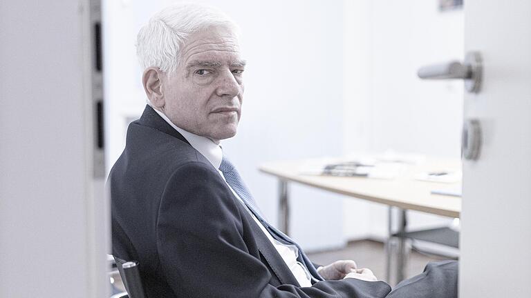 Der Würzburger Josef Schuster ist seit 2014 Präsident des Zentralrates der Juden in Deutschland. Der Würzburger Josef Schuster ist seit 2014 Präsident des Zentralrates der Juden in Deutschland.