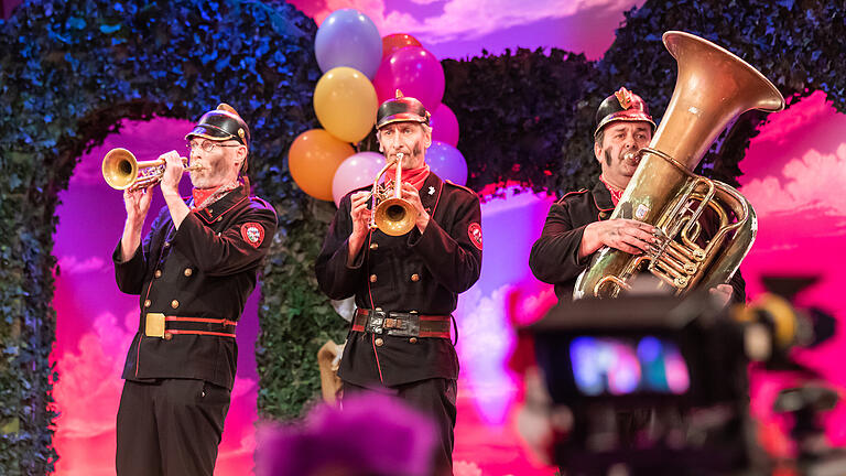 Die Altneihauser Feierwehrkapell'n  aus der Oberpfalz sagt auch ihren nächsten Auftritt nach Fastnacht in Franken ab.