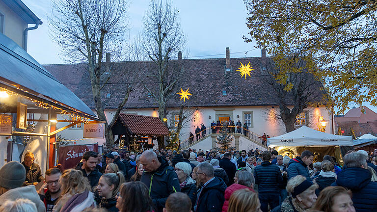 Rödelsee, Traditioneller Weihnachtsmarkt rund um das Schloss       -  24.11.2024, Rödelsee, Traditioneller Weihnachtsmarkt rund um das Schloss

Bild: