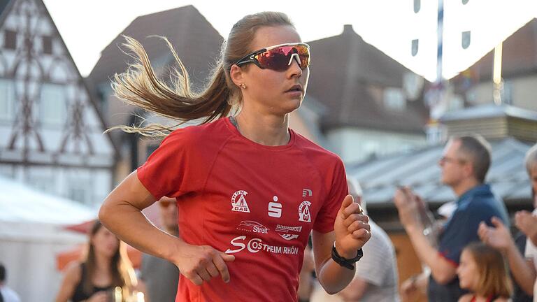 Maja Betz (im Bild) hat beim Sparkassen-Stadtlauf in Bad Neustadt den Hauptlauf der Frauen gewonnen.