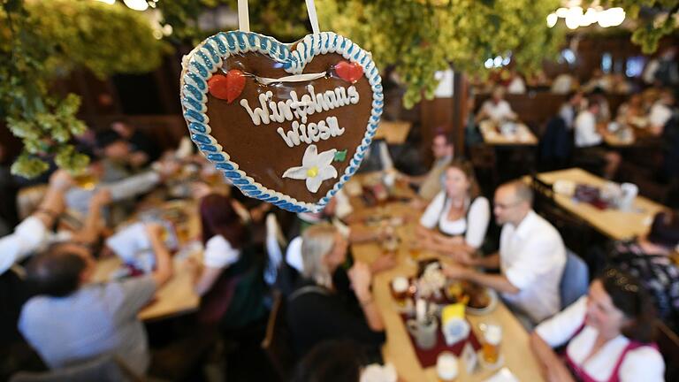 Start der WirtshausWiesn 2021       -  Fast wie im Festzelt: die Wirtshaus-Wiesn. (Archivbild)