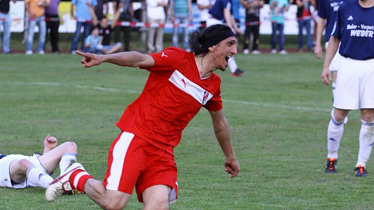 Ist nun Interimstrainer bei Türkiyemspor Schweinfurt: Murat Akgün, hier bei einem Torjubel im Jahr 2013.&nbsp;