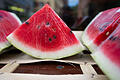 Wassermelonenstücke       -  Melonen enthalten sehr viel Flüssigkeit. Foto: Inga Kjer