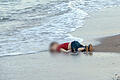 Migrant boat accident in Turkey       -  Das Foto eines toten Kindes am Strand gibt dem Flüchtlingselend auf einmal einen Namen: Aylan, drei Jahre alt, geflohen aus dem syrischen Kobane, ertrunken im Mittelmeer, angespült an einem Strand in der Türkei.
