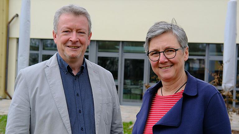 Schulleiter Frank Gleichmann und seine Stellvertreterin Elisabeth Arnold vom Gymnasium Bad Königshofen.