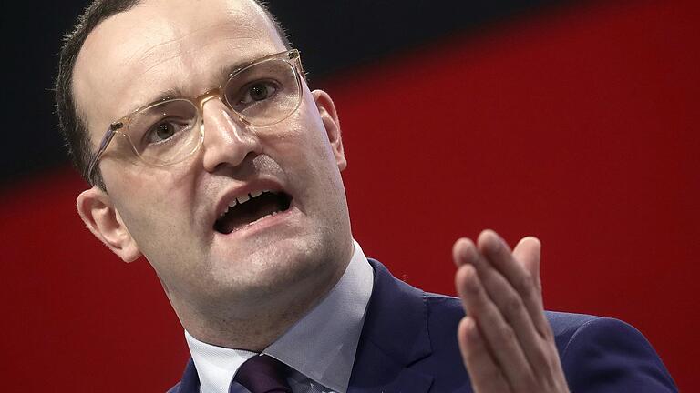 Samstagsbrief: Minister Spahn, Sie hauen unser Gesundheitswesen kaputt!       -  Bundesgesundheitsminister Jens Spahn, CDU, ist gerade mal ein dreiviertel Jahr im Amt und hat es geschafft, sich in dieser Zeit viele Feinde zu machen. Wegen einer geplanten stärkeren Patienten-Steuerung bei Notfällen überhäufen ihn gerade Bayerns Ärzte mit Kritik.