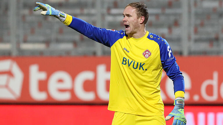 Will am kommenden Sonntag gegen den SSV Jahn Regensburg endlich wieder mal 'zu Null' spielen: Kickers Keeper Hendrik Bonmann.