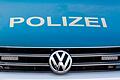 Symbolbild Polizei Bayern       -  Die Polizei ermittelt nun wegen mehrerer Straftaten - unter anderem wegen des Verdachts der Volksverhetzung. (Symbolbild)