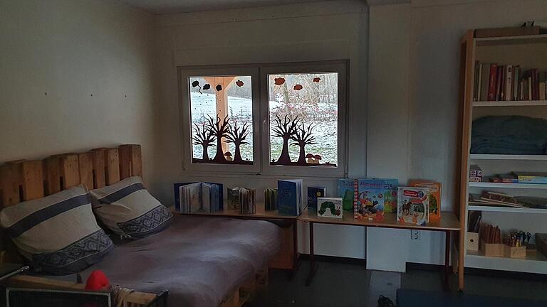 Gemütlich sieht die jetzt fertiggestellte Hütte des Waldkindergartens aus. Gemütlich sieht die jetzt fertiggestellte Hütte des Waldkindergartens aus.