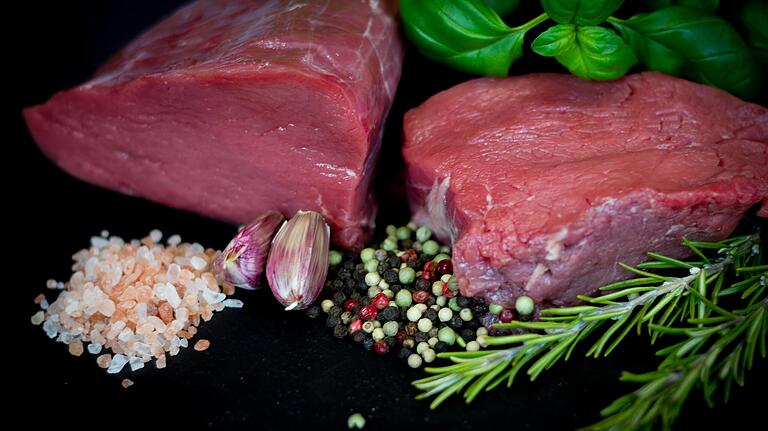 Fleisch nicht vom Discounter, aber aus der Region. Fleisch nicht vom Discounter, aber aus der Region.