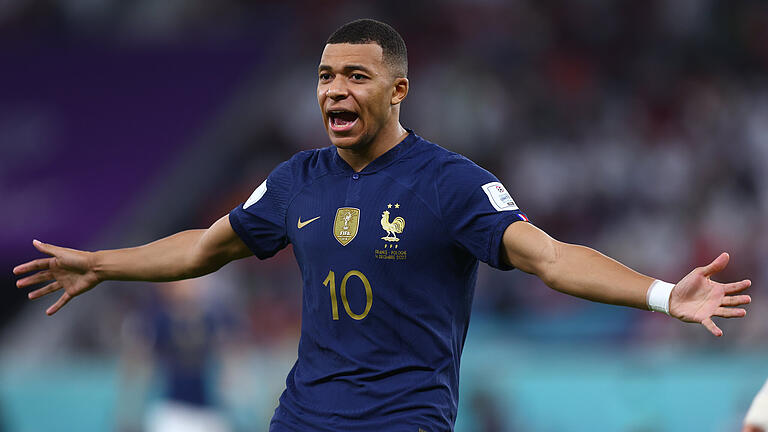 dpa_5FAB0A0045BAD5FB.jpg       -  Kylian Mbappé ist schon jetzt einer der Superstars dieser Weltmeisterschaft.