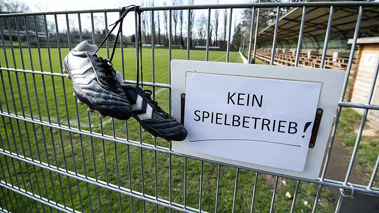 Ab diesem Montag dürfen Amateursportler weder trainieren noch Wettkämpfe bestreiten. Ausnahmen gibt es für Profis. Wer aber Berufssportler ist und wer nicht, ist nicht immer klar.