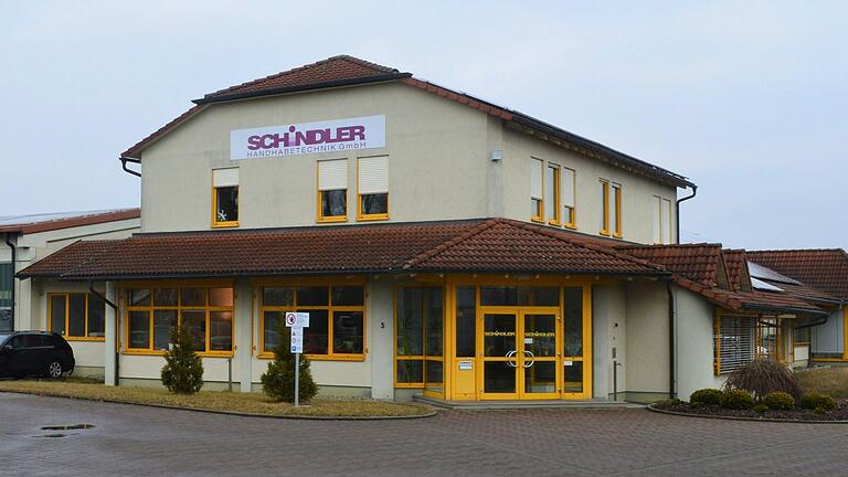 Die Firma Schindler Handhabetechnik in Bad Königshofen hat 2024 Insolvenz angemeldet. Die Firma Schindler Handhabetechnik in Bad Königshofen hat 2024 Insolvenz angemeldet.