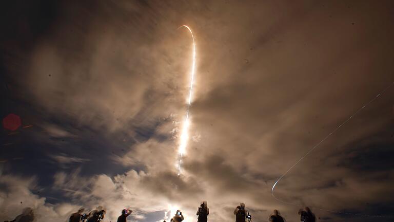 Start der Polaris Dawn-Mission - Richtung All in extreme Höhen startete die Falcon-9-Rakete. Start der Polaris Dawn-Mission - Richtung All in extreme Höhen startete die Falcon-9-Rakete.