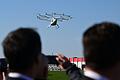 Flugtaxi Volocopter       -  Nach dem Willen von Volocopter sollen die Flugtaxis auch während der Olympischen Spiele in Paris in der Luft zu sehen sein. (Archivbild)
