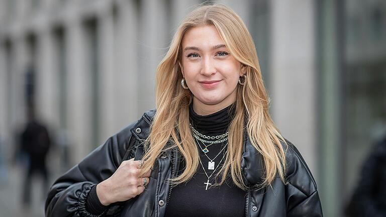 Franziska Baum (23) aus Würzburg hält sich bei ihren Vorsätzen nicht an ein Datum. Franziska Baum (23) aus Würzburg hält sich bei ihren Vorsätzen nicht an ein Datum.