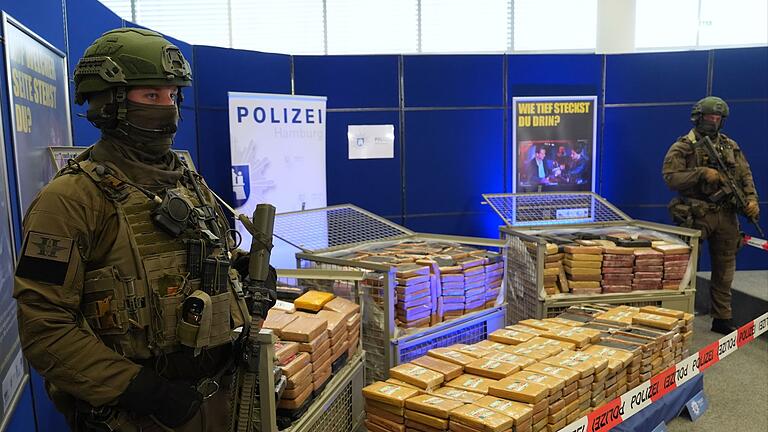Mehr als zwei Tonnen Kokain sichergestellt       -  Der Innensenator spricht von einem &bdquo;herausragenden Erfolg&rdquo;.