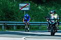 Motorräder sind bei Triathlon-Wettbewerben allgegenwärtig: Wie hier bei der Challenge St. Pölten, an der die Würzburger Triathletin Carolin Lehrieder im Mai 2023 teilnahm.
