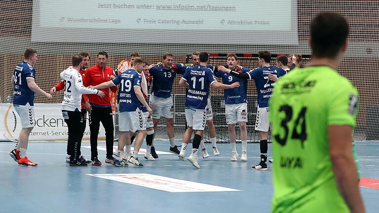 Muss dem HSV Hamburg beim Feiern des Auswärtssieges zuschauen: Yonatan Dayan von der DJK Rimpar Wölfe.