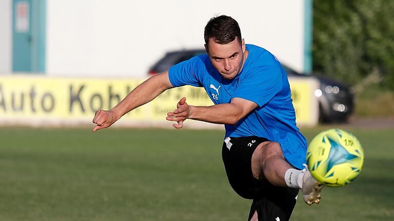 Anton Gnerlich spielt aktuell beim FSV Erlangen-Bruck und will in die Bayernliga zurück. Foto: Georgios Xygas       -  Anton Gnerlich spielt aktuell beim FSV Erlangen-Bruck und will in die Bayernliga zurück. Foto: Georgios Xygas
