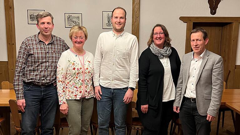 Die neue Führung des CSU-Ortsverbandes (von links): Stefan Siegert, Maria Fieber, Vorsitzender Max Hegler, Ursula Falkenstein und Reinhard Klos.